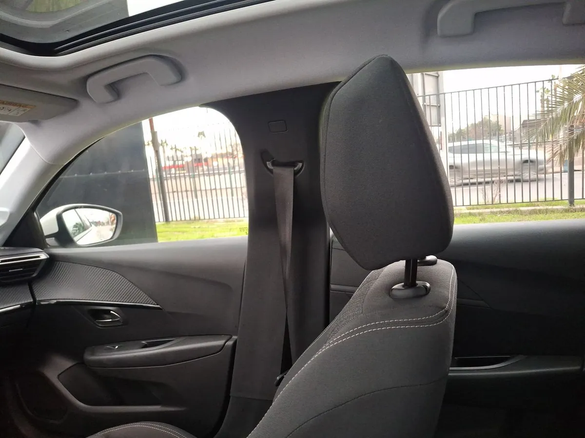 Peugeot 208 1.2 Style Puretech 75 4x2 Mt 5p año 2023