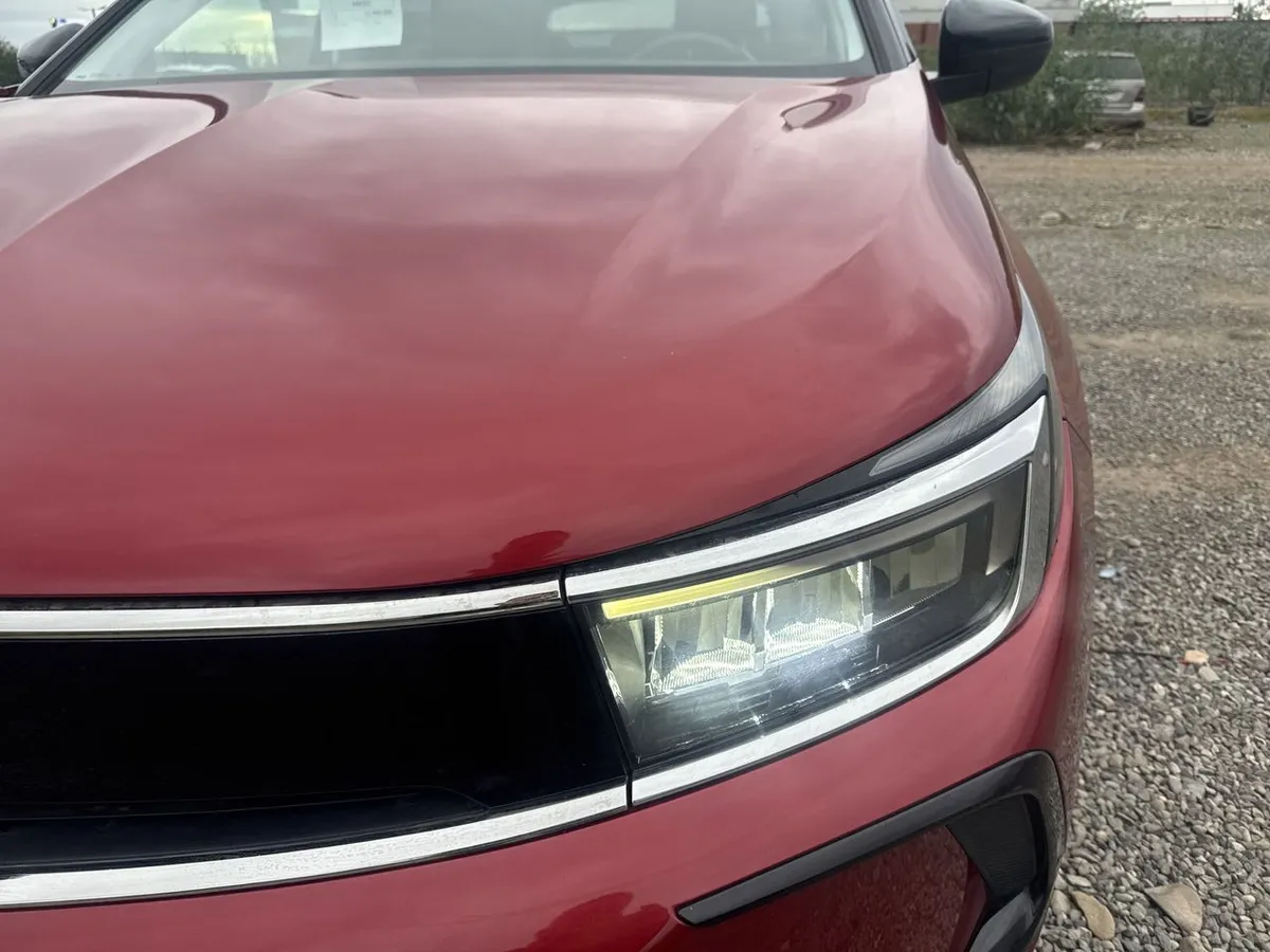 Opel Grandland 1.2t Gs Line 4x2 At 5p año 2024
