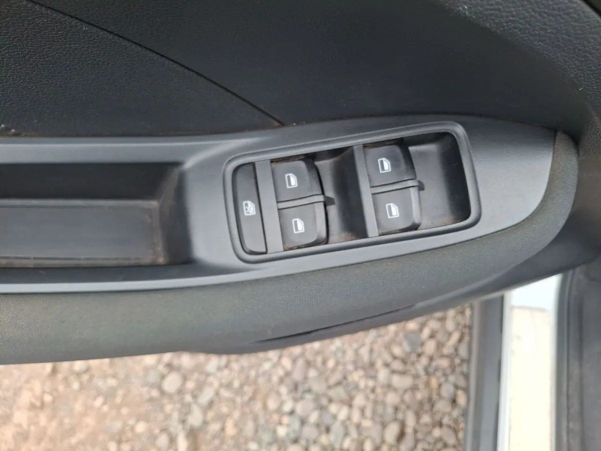 MG Mg Zs 1.5 Std 4x2 Mt 5p año 2023