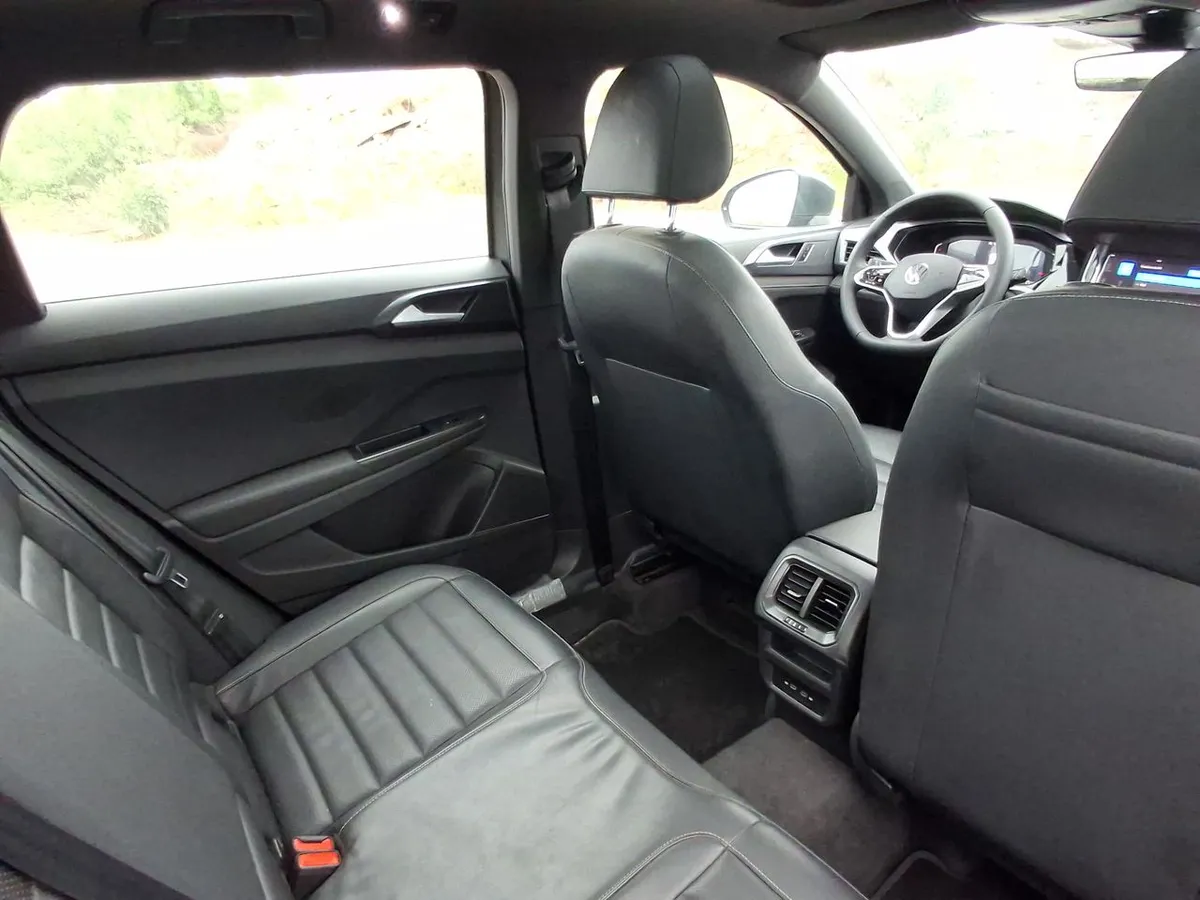 Volkswagen Taos 1.4 Tsi Highline 4x2 At 5p año 2024