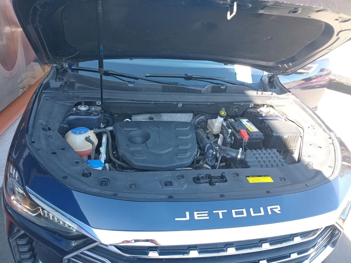 Jetour X70 1.5t Plus 4x2 At 5p año 2024