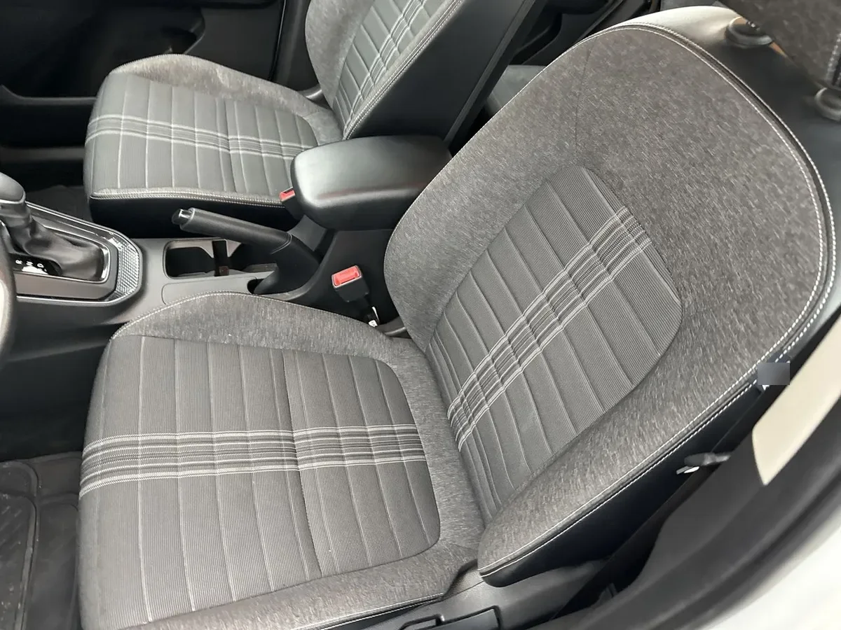 Kia Sonet 1.5 Ex 4x2 Ivt Ri At 5p año 2025