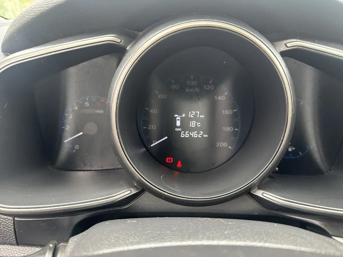 Changan Cx70 1.6 Comfort 4x2 Mt 5p año 2021