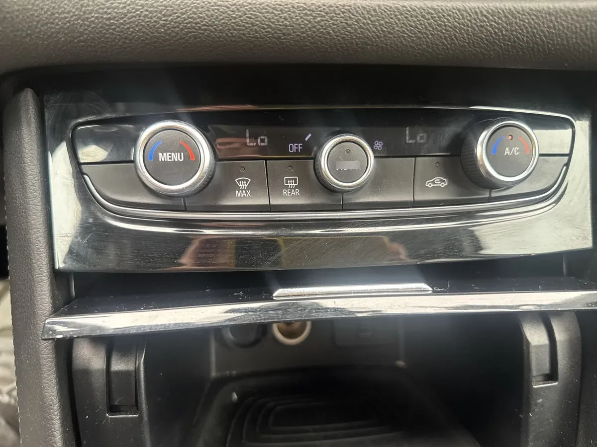 Opel Grandland 1.2t Gs Line 4x2 At 5p año 2024