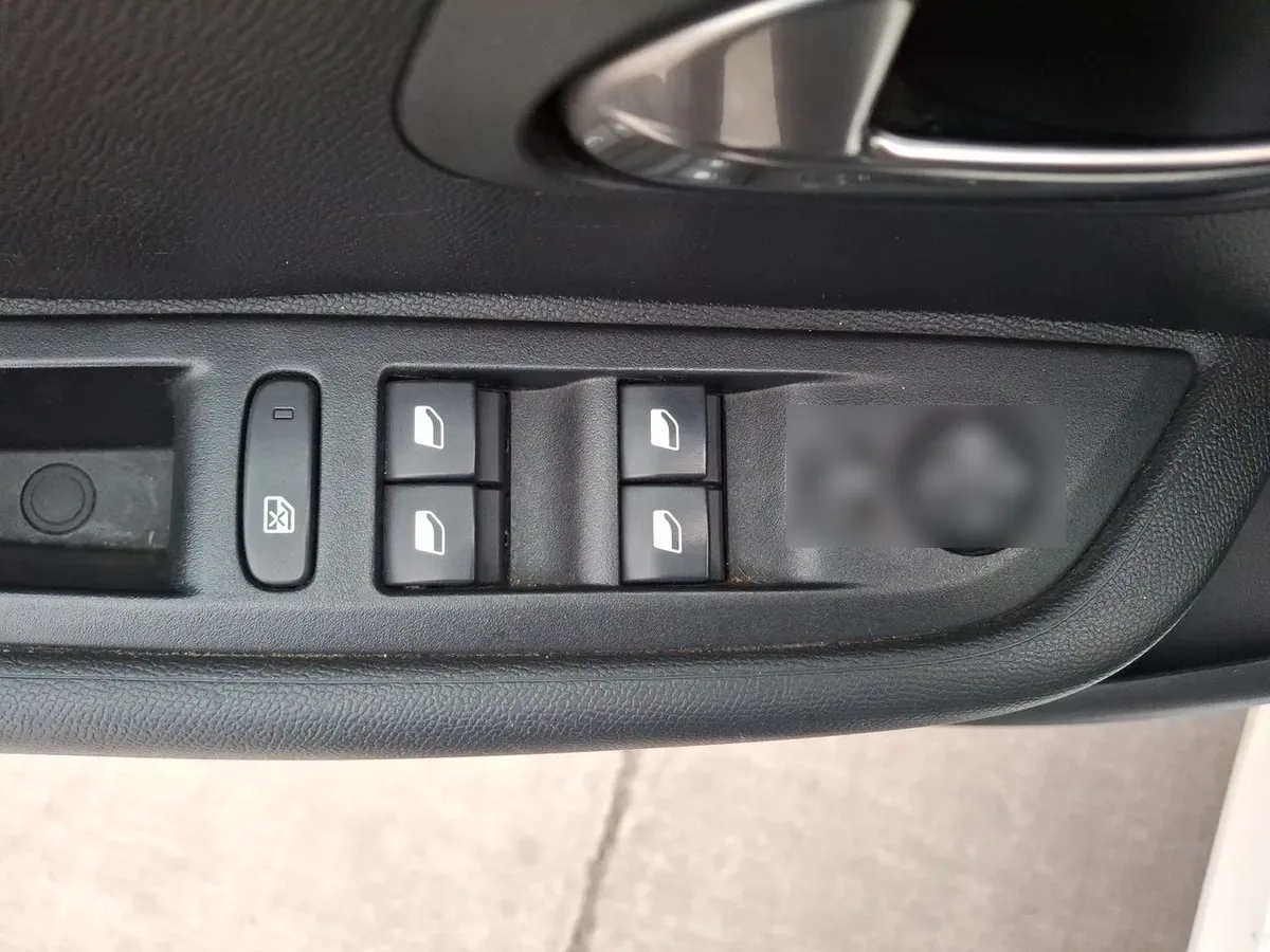 Peugeot 208 1.2 Style Puretech 75 4x2 Mt 5p año 2023