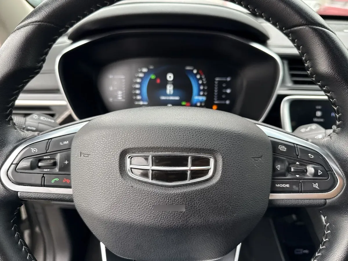 Geely Azkarra 1.5t Comfort 4x2 6at 5p año 2022
