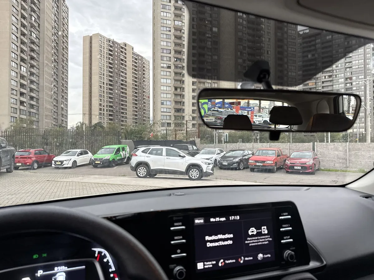 Kia Sonet 1.5 Ex 4x2 Ivt Ri At 5p año 2025