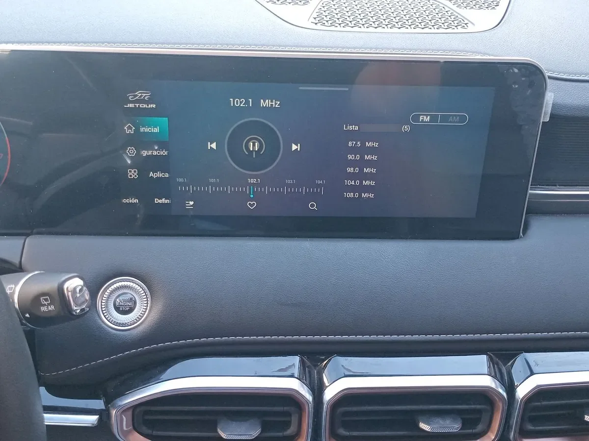 Jetour X70 1.5t Plus 4x2 At 5p año 2024