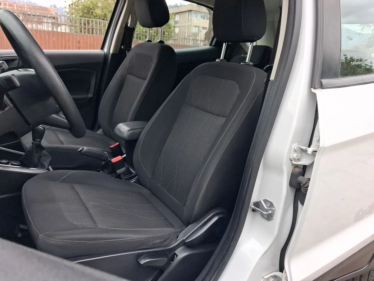 Ford Ecosport 1.5 S 4x2 Mt 5p año 2019