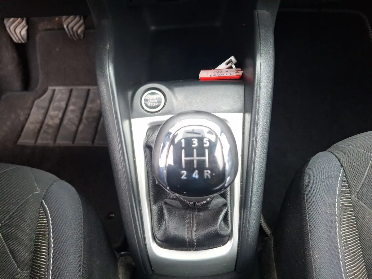 Nissan Kicks 1.6 Advance 4x2 Mt 5p año 2017