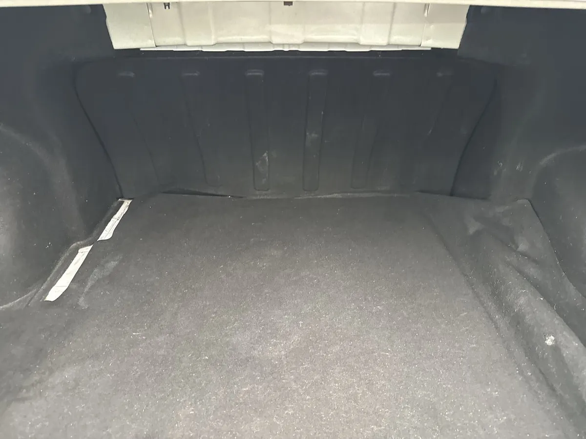 Hyundai Verna 1.4 Cb Plus 4x2 Mt5 4p año 2021