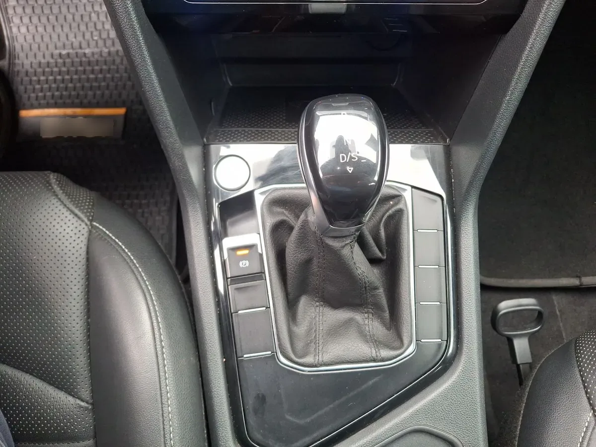 Volkswagen Taos 1.4 Tsi Highline 4x2 At 5p año 2024