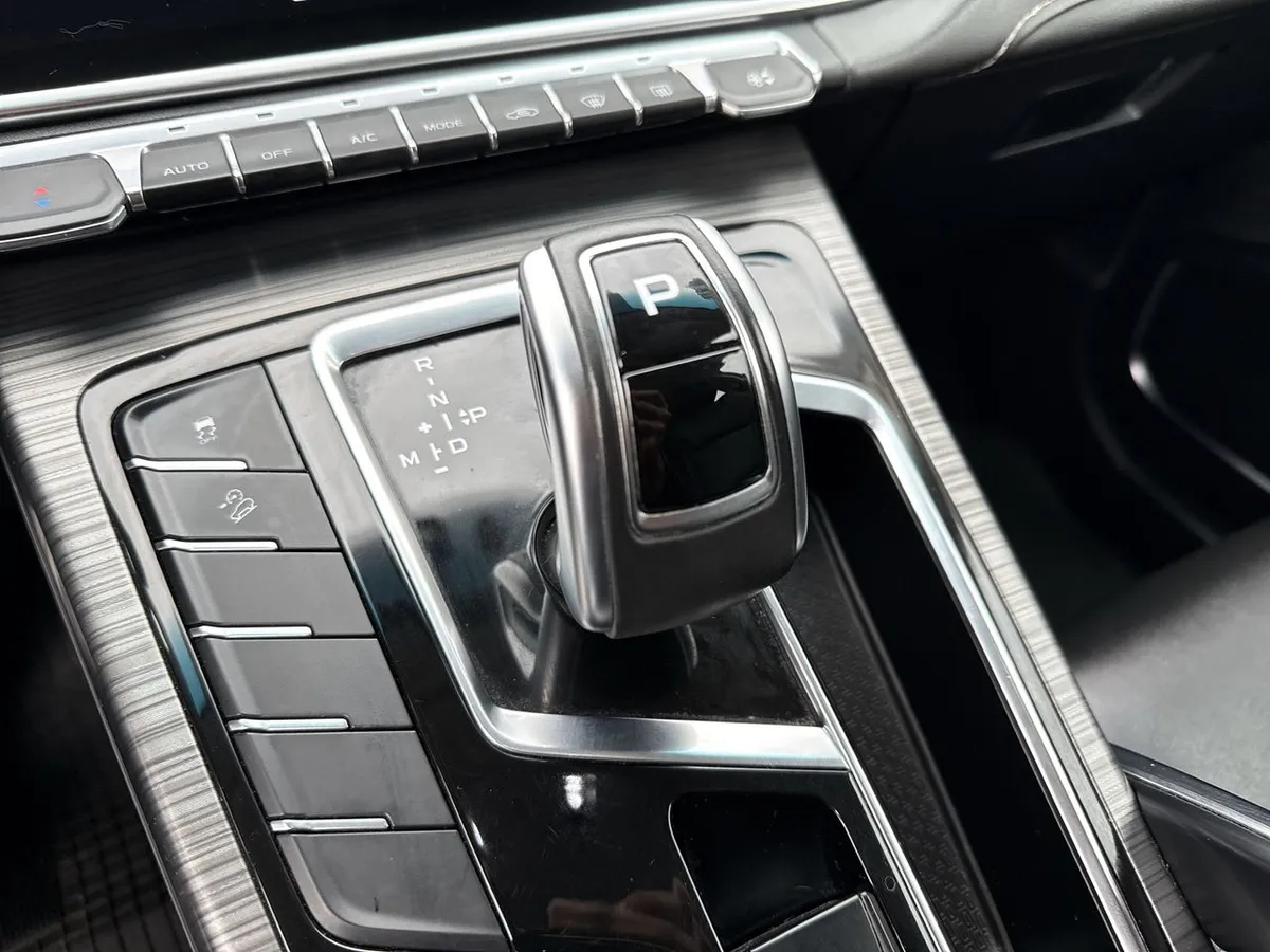 Geely Azkarra 1.5t Comfort 4x2 6at 5p año 2022