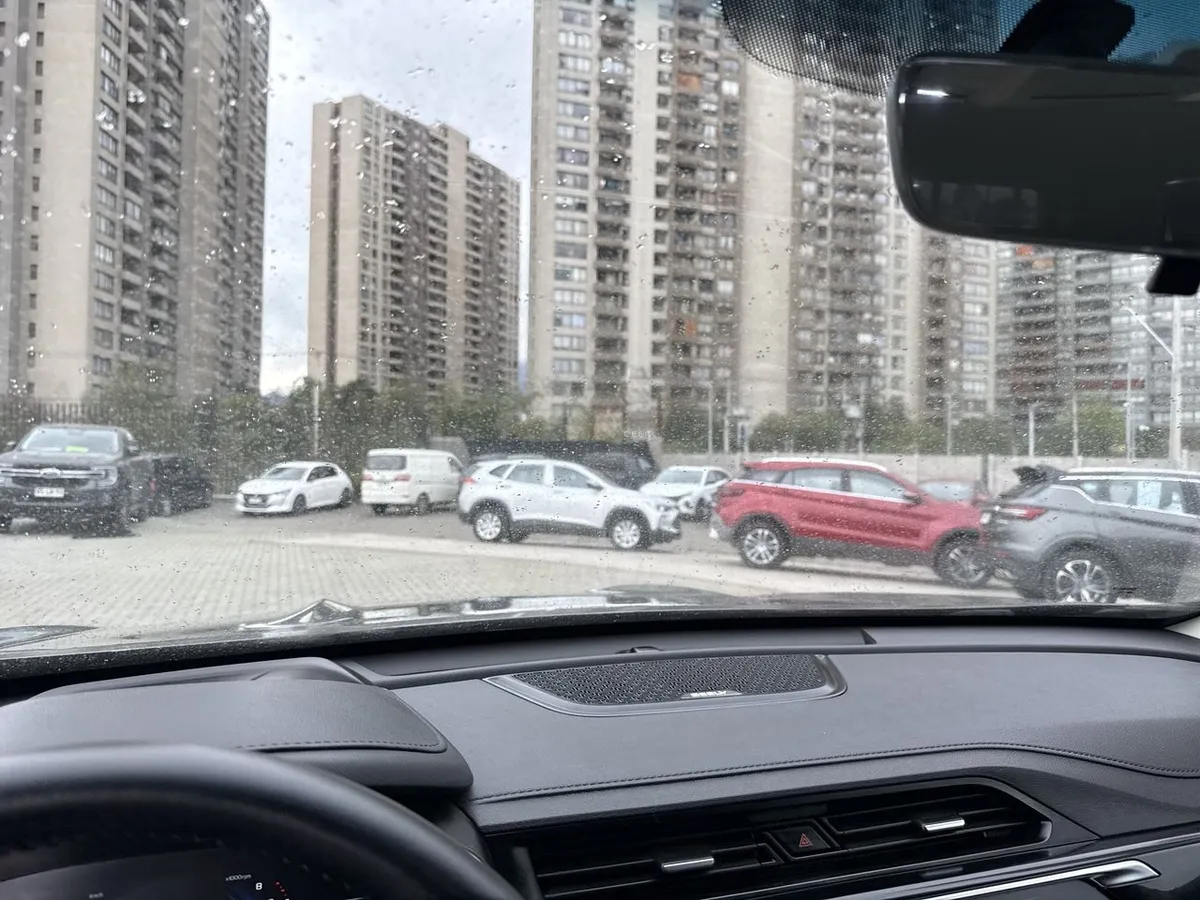 Geely Azkarra 1.5t Comfort 4x2 6at 5p año 2022