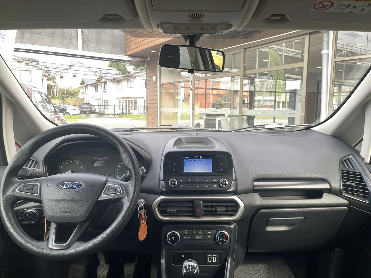 Ford Ecosport 1.5 Se 4x2 Mt 5p año 2018