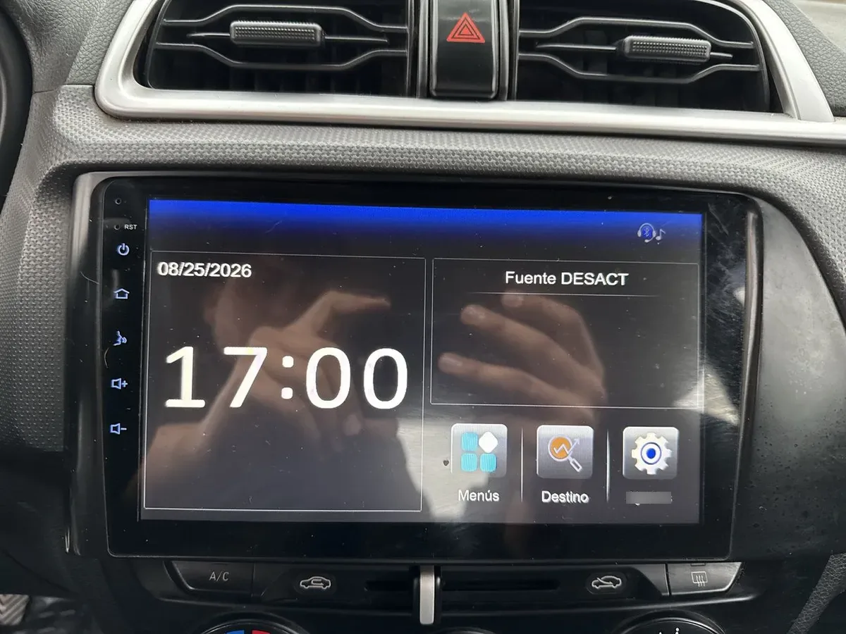 Hyundai Verna 1.4 Cb Plus 4x2 Mt5 4p año 2021