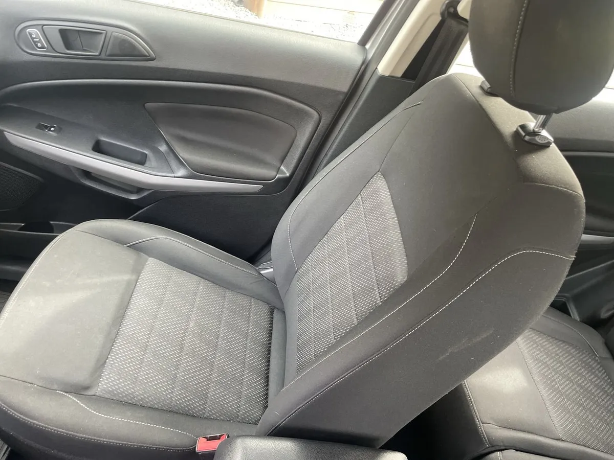 Ford Ecosport 1.5 Se 4x2 Mt 5p año 2018