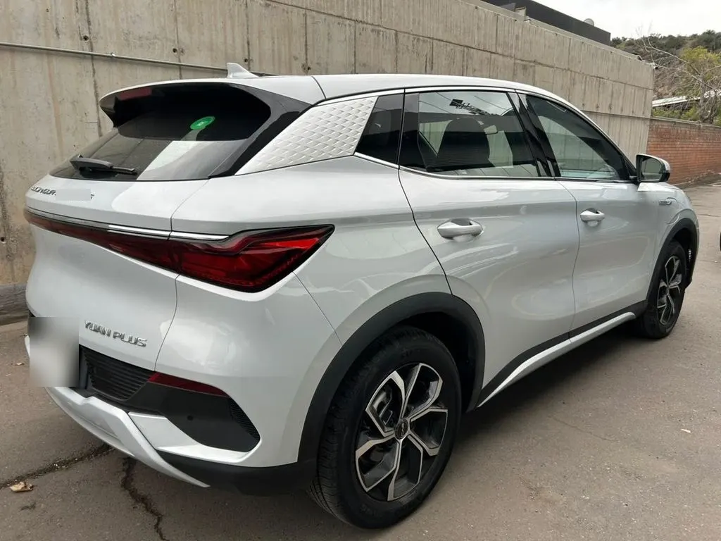 BYD Yuan Plus Electrico Gl 4x2 At 5p año 2024