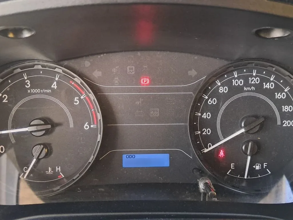 Toyota Hilux Dx 2.4 Mt 4x2 año 2021