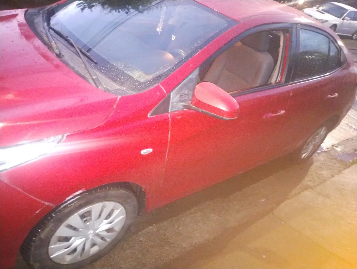 TOYOTA YARIS 1.5 Sport Sport 15hms0 Mt año 2019