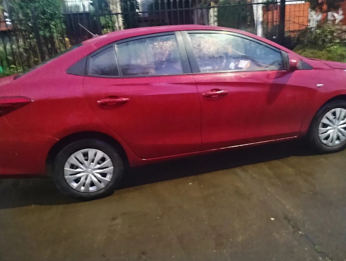 TOYOTA YARIS 1.5 Sport Sport 15hms0 Mt año 2019