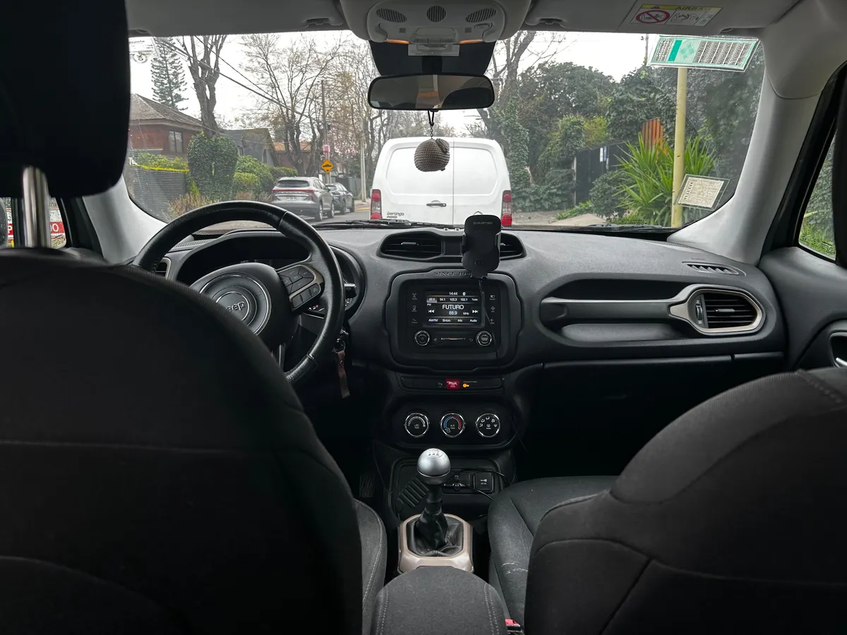 JEEP RENEGADE 1.8 Sport Lx At año 2018