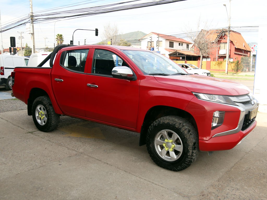 Mitsubishi L200 Katana Crt 4x4 2.4 año 2023