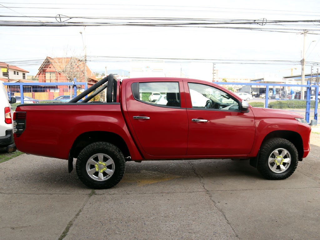 Mitsubishi L200 Katana Crt 4x4 2.4 año 2023