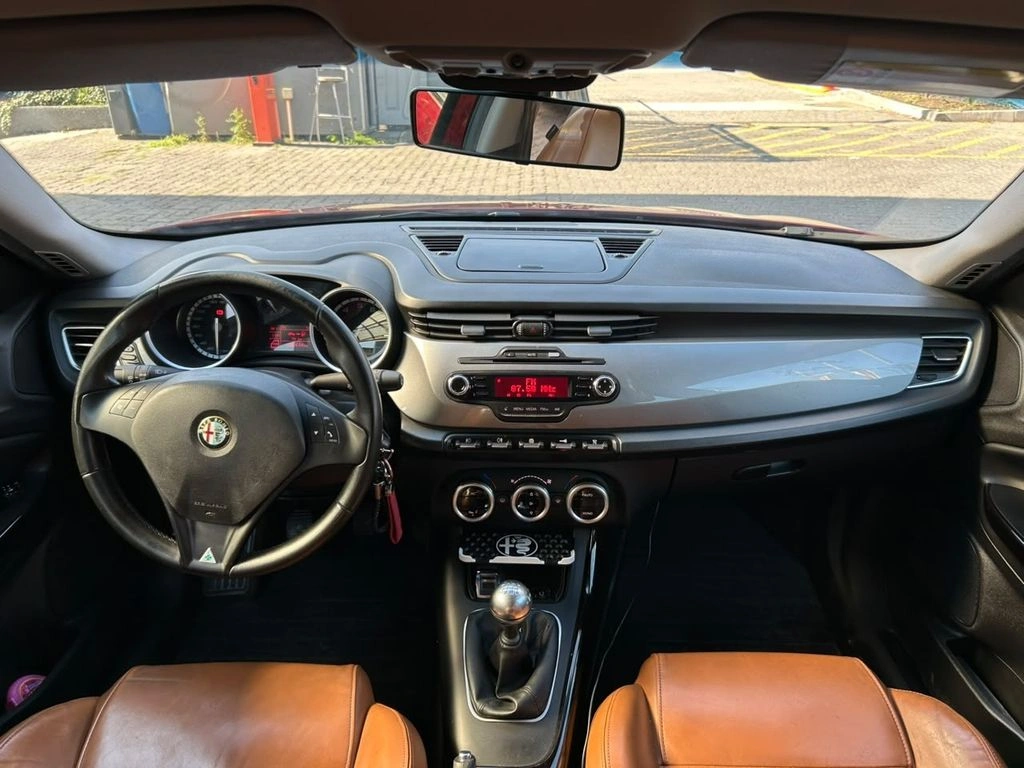 Alfa Romeo Giulietta Giulietta 1.4 Mt año 2013