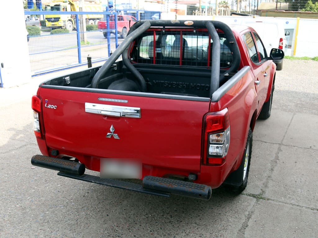 Mitsubishi L200 Katana Crt 4x4 2.4 año 2023