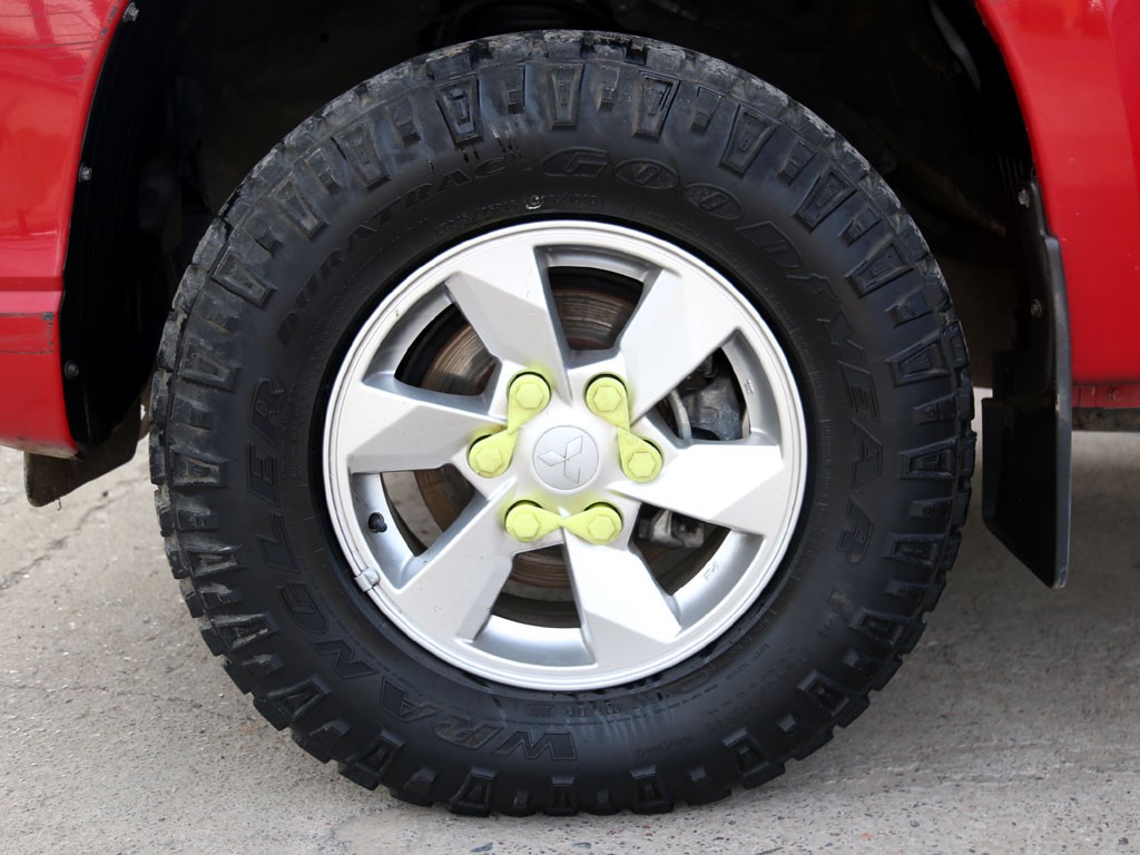 Mitsubishi L200 Katana Crt 4x4 2.4 año 2023