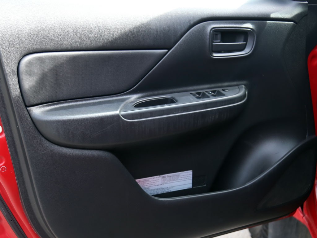 Mitsubishi L200 Katana Crt 4x4 2.4 año 2023