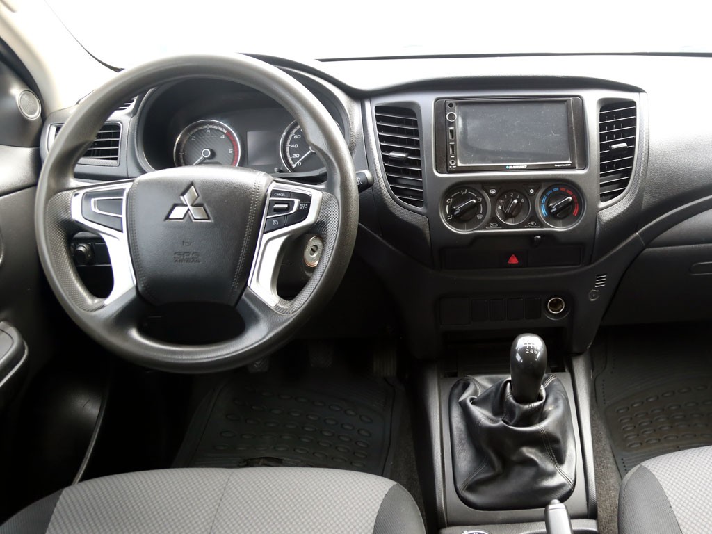 Mitsubishi L200 Katana Crt 4x4 2.4 año 2023
