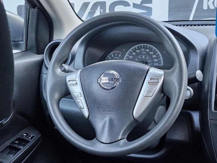 Nissan Versa 1.6 Sense Mt año 2015