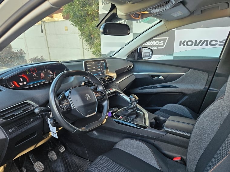 Peugeot 3008 3008 Puretech 1.2l año 2022