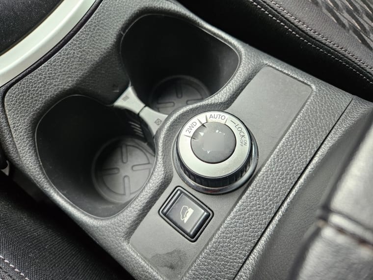 Nissan X-Trail 2.5 Sense 2row 4x4 año 2019