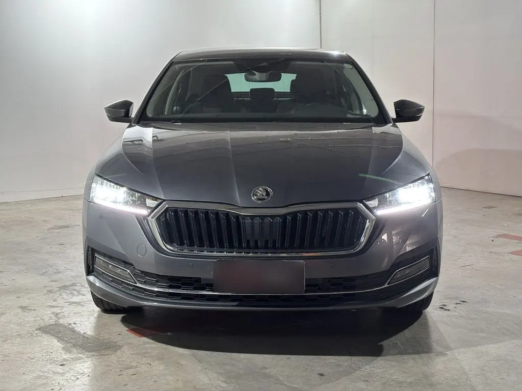 Skoda Octavia 1.4 Tsi Design At año 2024