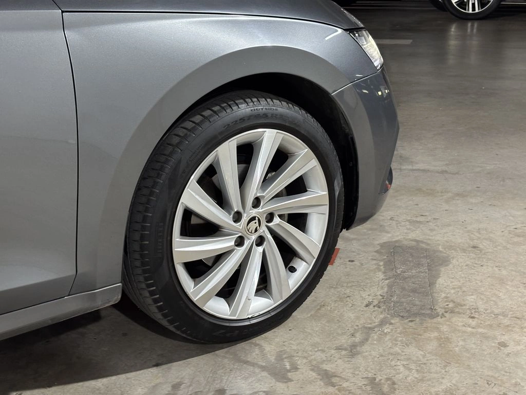 Skoda Octavia 1.4 Tsi Design At año 2024