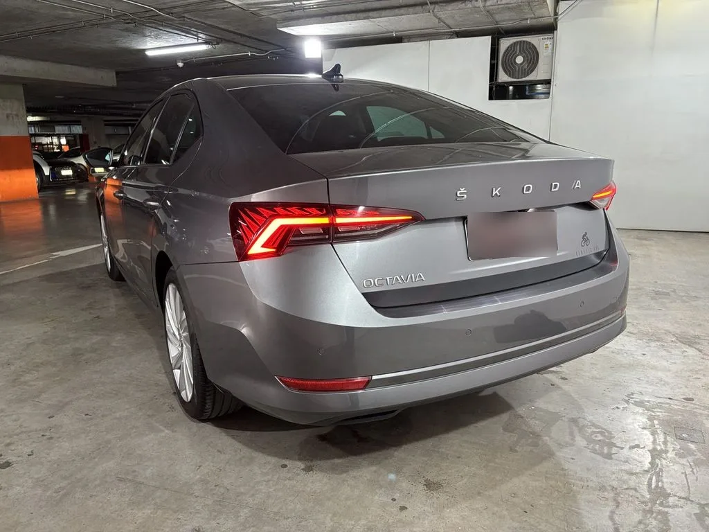 Skoda Octavia 1.4 Tsi Design At año 2024