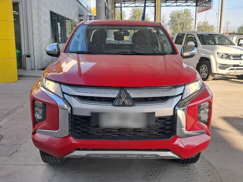 Mitsubishi L200 Katana Crt 4x4 Mt año 2023