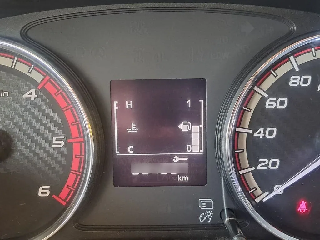 Mitsubishi L200 Katana Crt 4x4 Mt año 2023