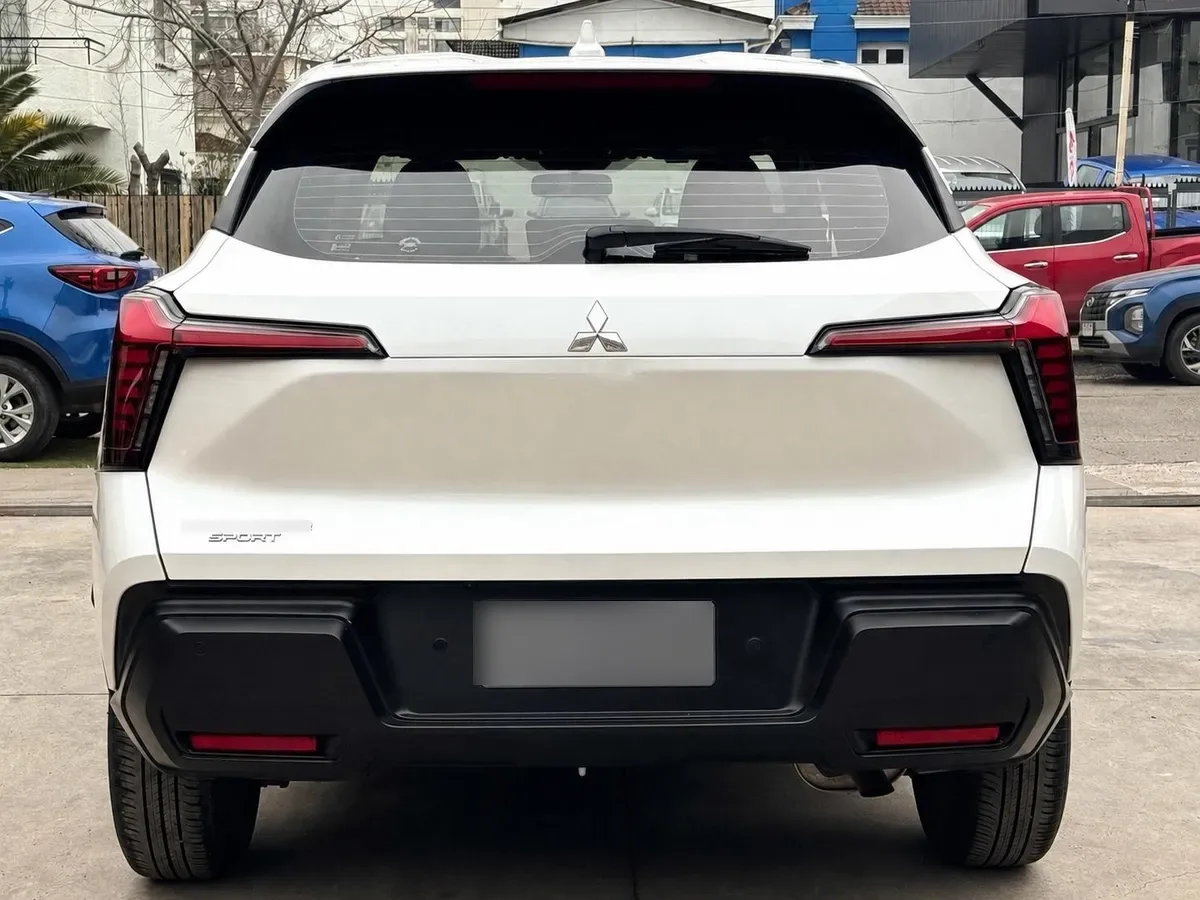 MITSUBISHI OUTLANDER Otra año 2025