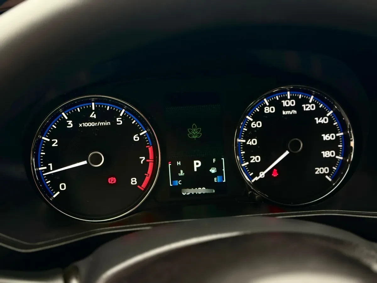 MITSUBISHI OUTLANDER Otra año 2025