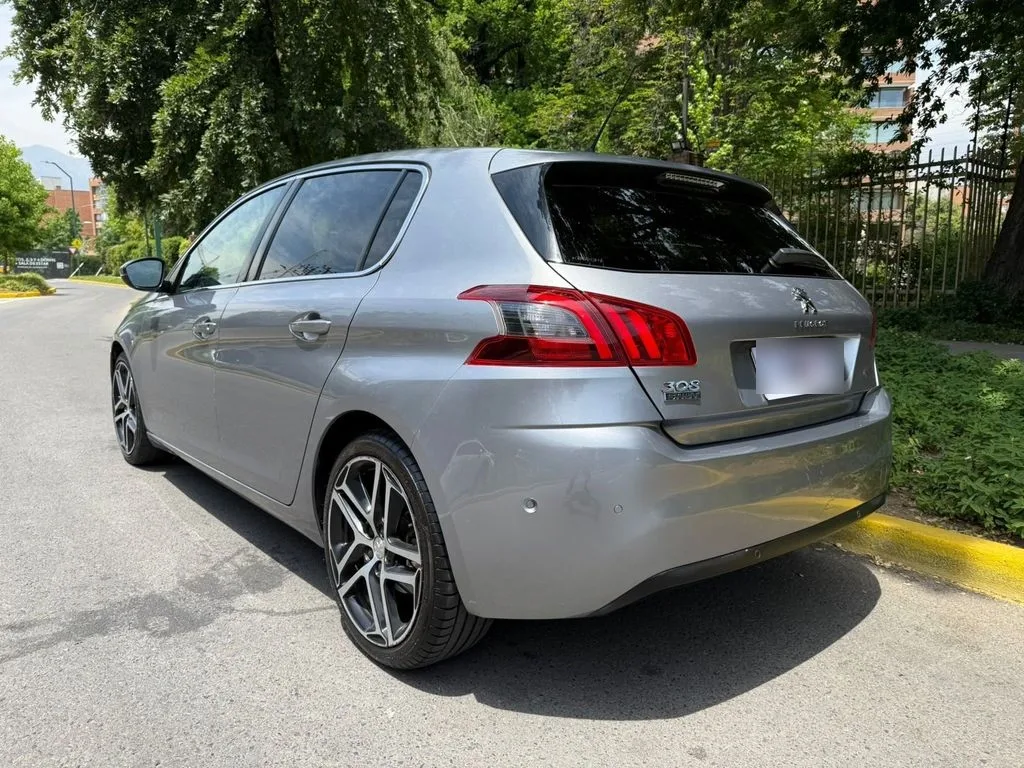 Peugeot 308 Feel 1.5 Diesel At8 año 2020