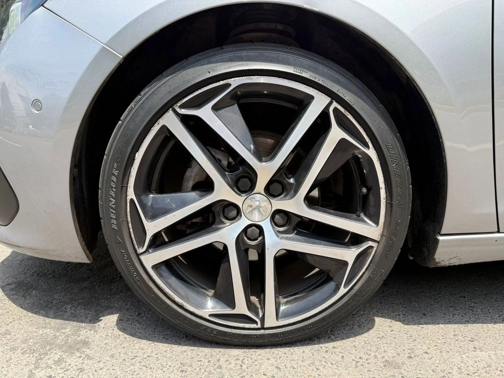 Peugeot 308 Feel 1.5 Diesel At8 año 2020