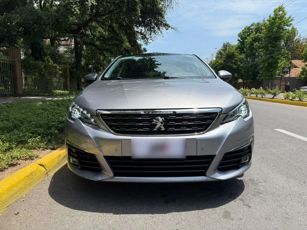 Peugeot 308 Feel 1.5 Diesel At8 año 2020