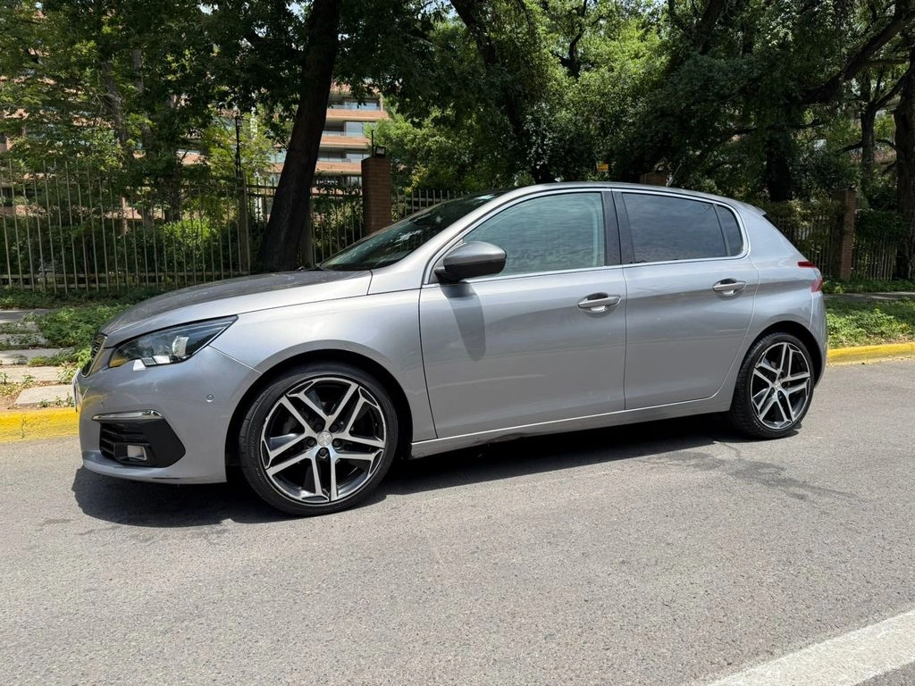 Peugeot 308 Feel 1.5 Diesel At8 año 2020