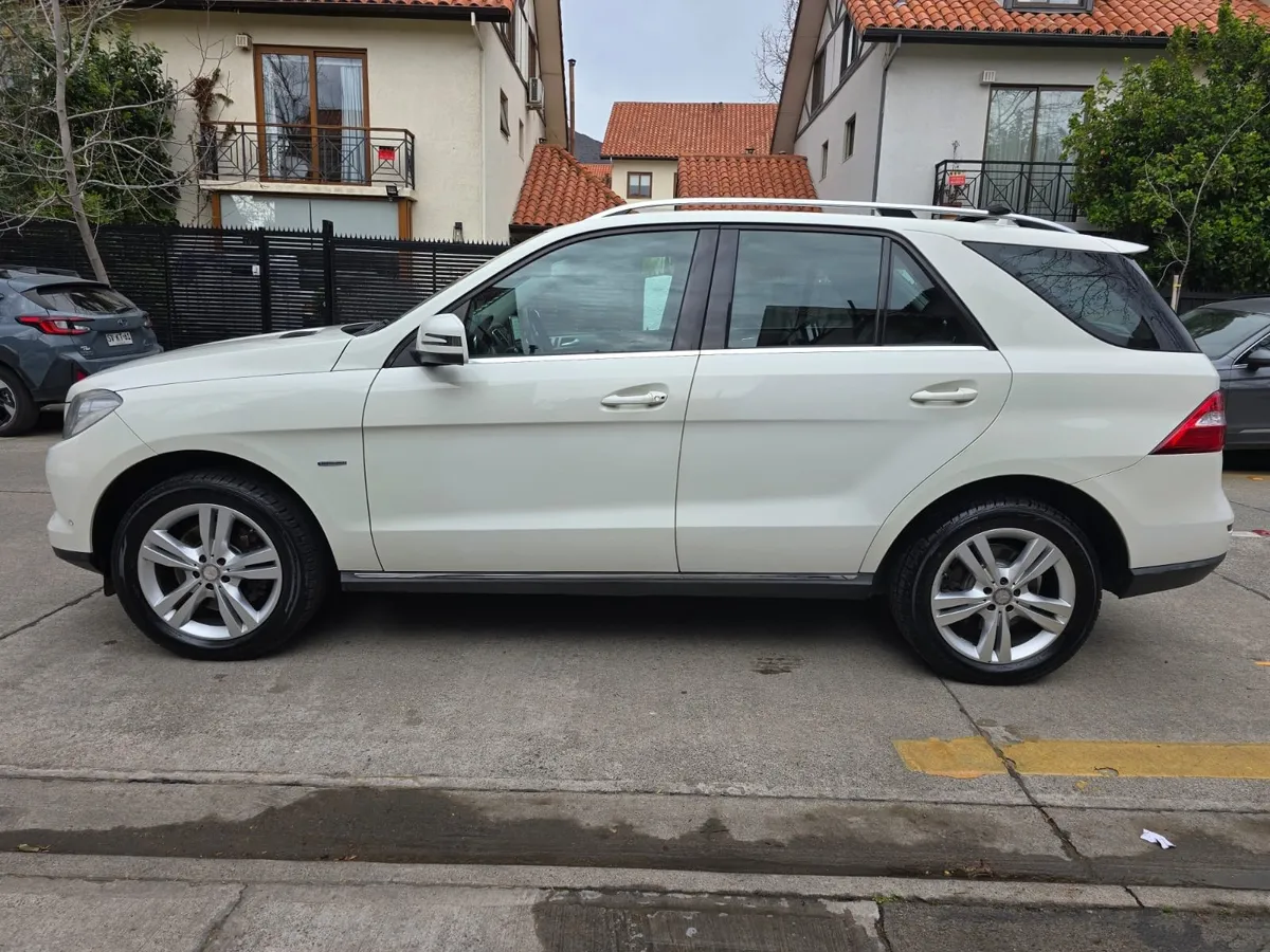 MERCEDES BENZ ML350 3.5 At año 2013