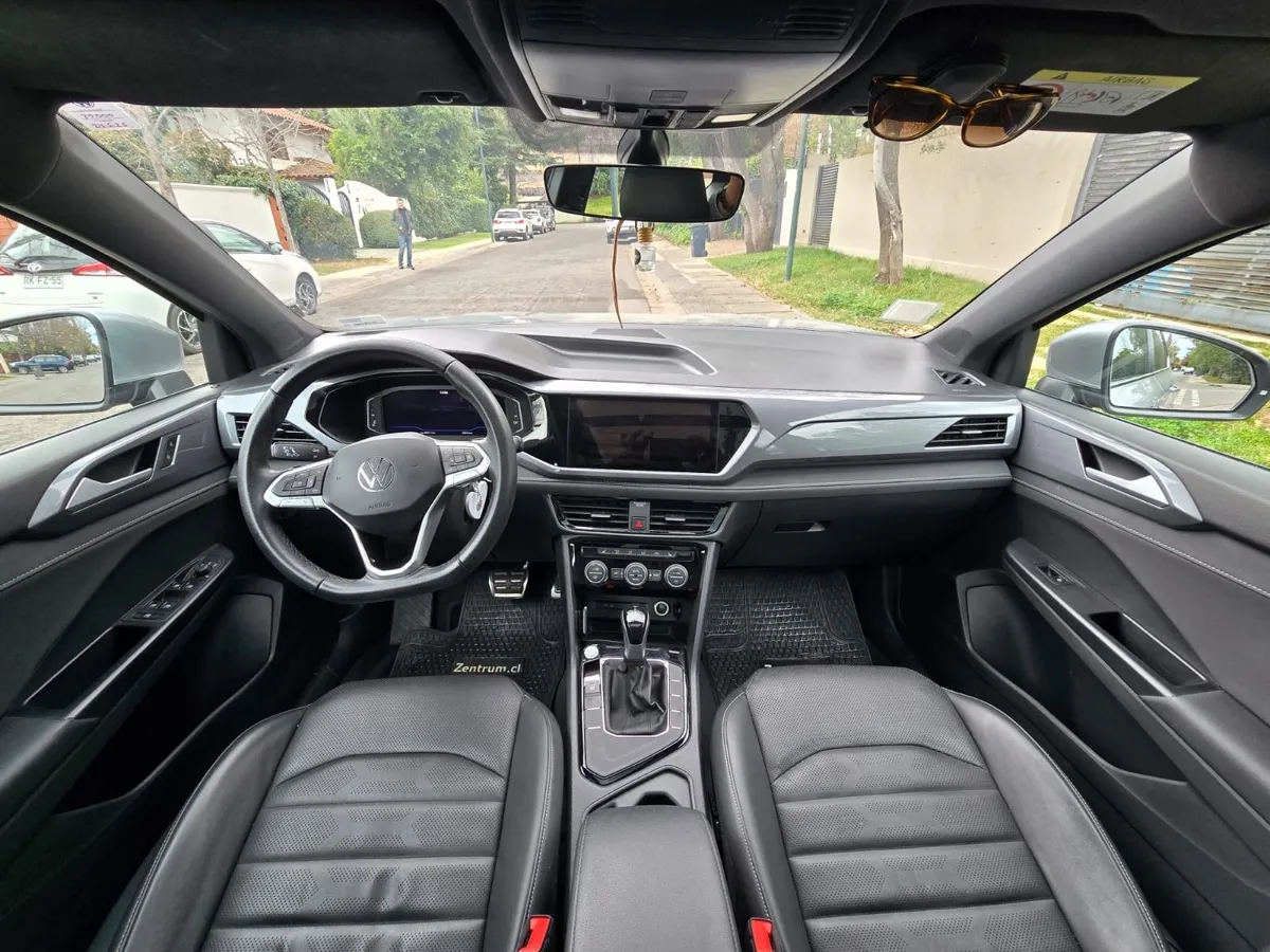 VOLKSWAGEN TAOS 1.4 Tsi Highline At año 2023
