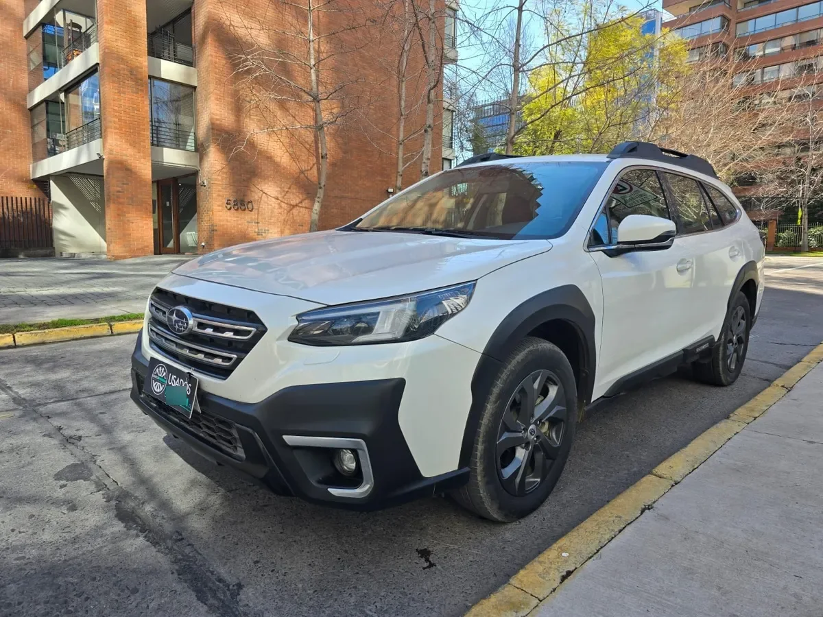 SUBARU OUTBACK 2.5 Awd Field Edition At 4x4 año 2021